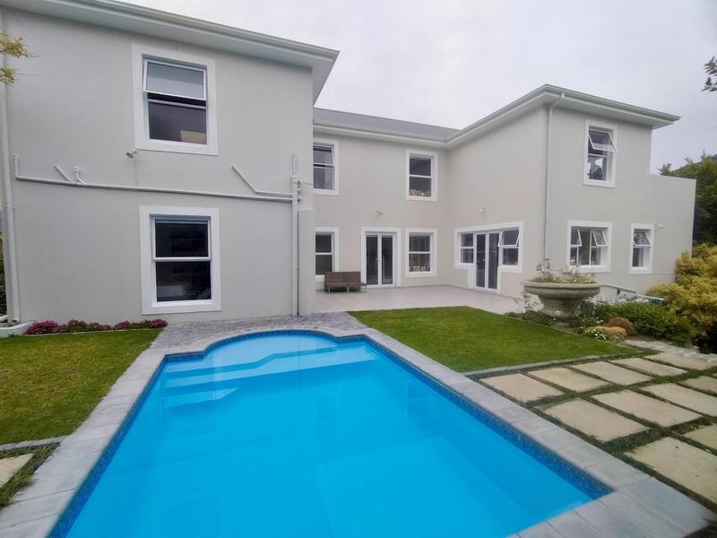 To Let 5 Bedroom Property for Rent in Hout Bay Western Cape